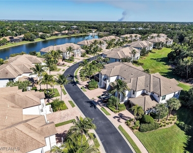 8060 Players Cove Drive - Photo Thumbnail 3