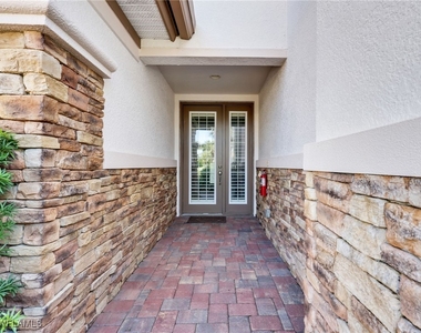 8060 Players Cove Drive - Photo Thumbnail 9