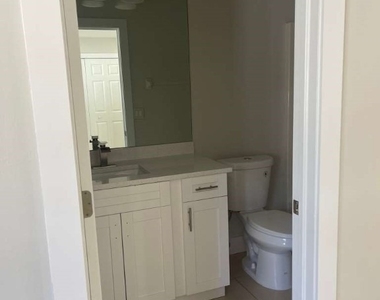 2806/2804 Hawalaska Street - Photo Thumbnail 4