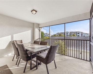 43051 Greenway Boulevard - Photo Thumbnail 15
