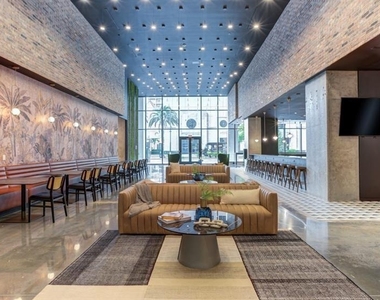 434 N Orange Avenue - Photo Thumbnail 11