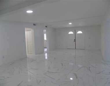 1511 E Horatio Avenue - Photo Thumbnail 4