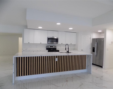 1511 E Horatio Avenue - Photo Thumbnail 7