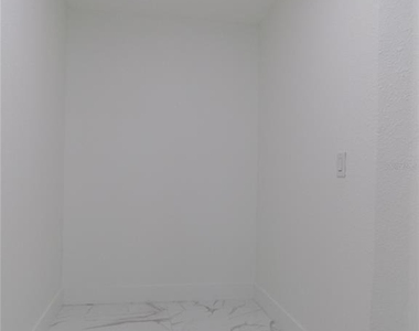 1511 E Horatio Avenue - Photo Thumbnail 22