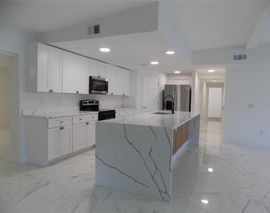 1511 E Horatio Avenue - Photo Thumbnail 8
