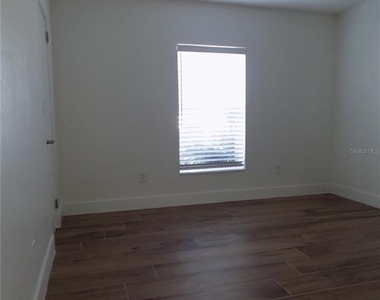 1511 E Horatio Avenue - Photo Thumbnail 13