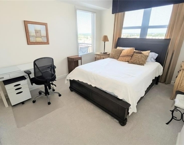 750 N Tamiami Trail - Photo Thumbnail 9