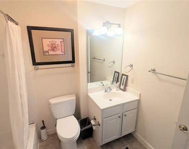 750 N Tamiami Trail - Photo Thumbnail 11