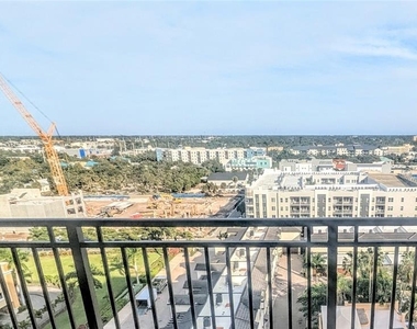 750 N Tamiami Trail - Photo Thumbnail 13