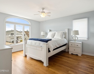 21 Magee Avenue - Photo Thumbnail 16