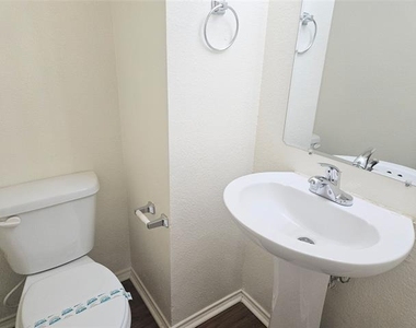 4625 Goldrock Drive - Photo Thumbnail 12