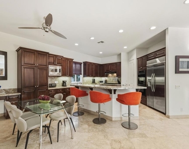 45737 Club Drive - Photo Thumbnail 17