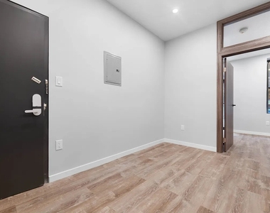 437 West 46th Street - Photo Thumbnail 2