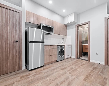 437 West 46th Street - Photo Thumbnail 1