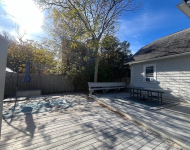 22 Crescent Avenue - Photo Thumbnail 11