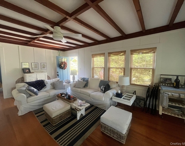 22 Crescent Avenue - Photo Thumbnail 2
