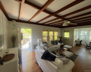 22 Crescent Avenue - Photo Thumbnail 1