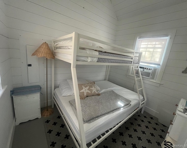22 Crescent Avenue - Photo Thumbnail 5