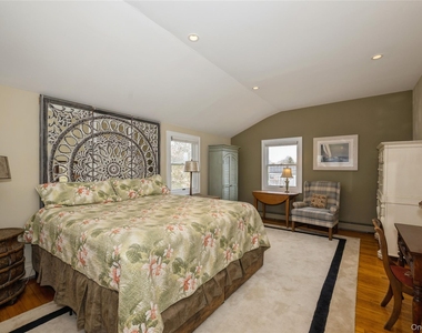155 Essex Street - Photo Thumbnail 4