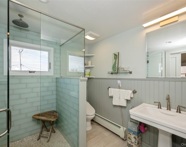 155 Essex Street - Photo Thumbnail 8