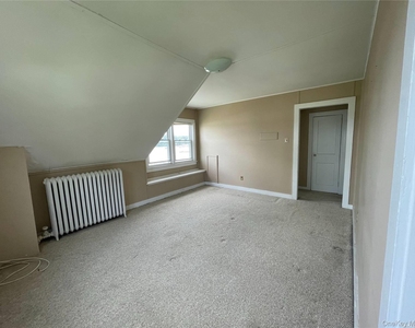 293 W Shore Road - Photo Thumbnail 8