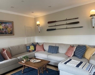 224 Wilmot Road - Photo Thumbnail 7