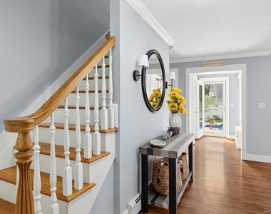 48 Fanning Avenue - Photo Thumbnail 4