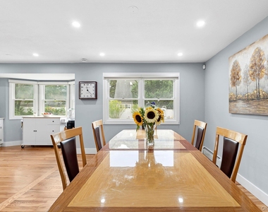 48 Fanning Avenue - Photo Thumbnail 7