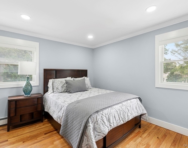 48 Fanning Avenue - Photo Thumbnail 14