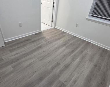 2233 N 16th Street - Photo Thumbnail 8