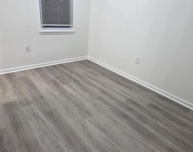 2233 N 16th Street - Photo Thumbnail 7