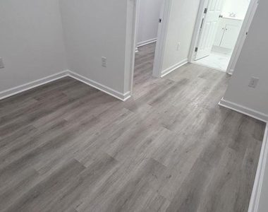 2233 N 16th Street - Photo Thumbnail 2