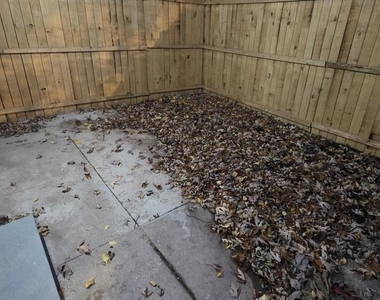 2233 N 16th Street - Photo Thumbnail 12