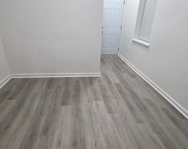 2233 N 16th Street - Photo Thumbnail 7