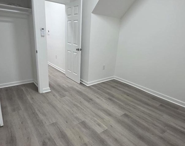 2233 N 16th Street - Photo Thumbnail 8