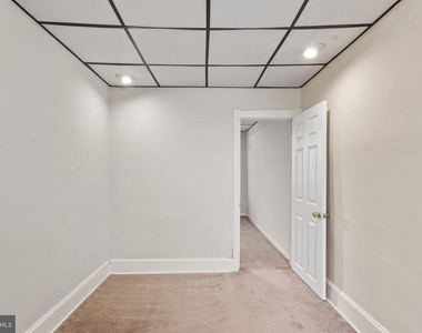 3068 Livingston Street - Photo Thumbnail 10