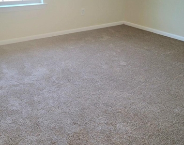 8221 Sam Rayburn Drive - Photo Thumbnail 9