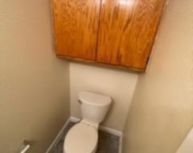 8221 Sam Rayburn Drive - Photo Thumbnail 7