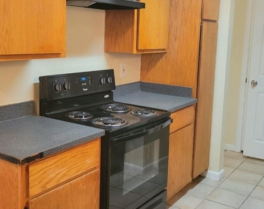 8221 Sam Rayburn Drive - Photo Thumbnail 3