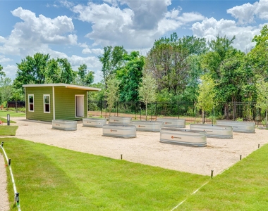 4802 S Congress Ave - Photo Thumbnail 34
