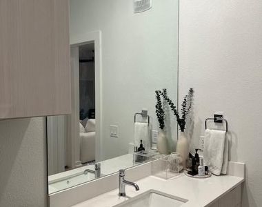 4802 S Congress Ave - Photo Thumbnail 12