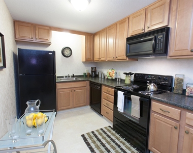 106 West River - Photo Thumbnail 1