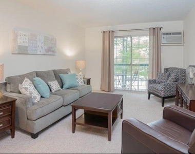 55 Greenview - Photo Thumbnail 3