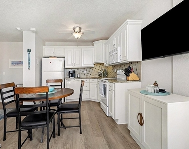 7330 Estero Boulevard - Photo Thumbnail 13