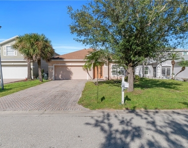 8125 Silver Birch Way - Photo Thumbnail 1
