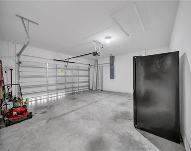 8125 Silver Birch Way - Photo Thumbnail 18
