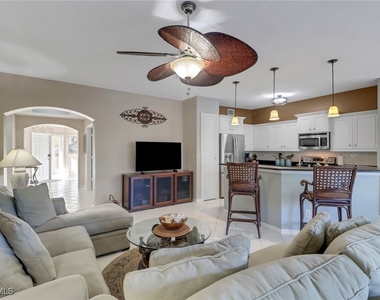 5325 Andover Drive - Photo Thumbnail 12