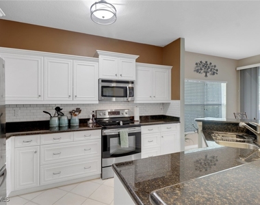 5325 Andover Drive - Photo Thumbnail 8
