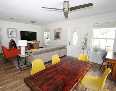 714 11th Street N - Photo Thumbnail 3