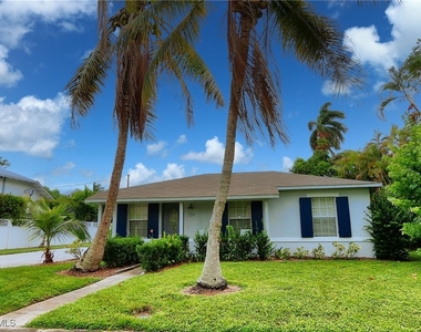 714 11th Street N - Photo Thumbnail 4